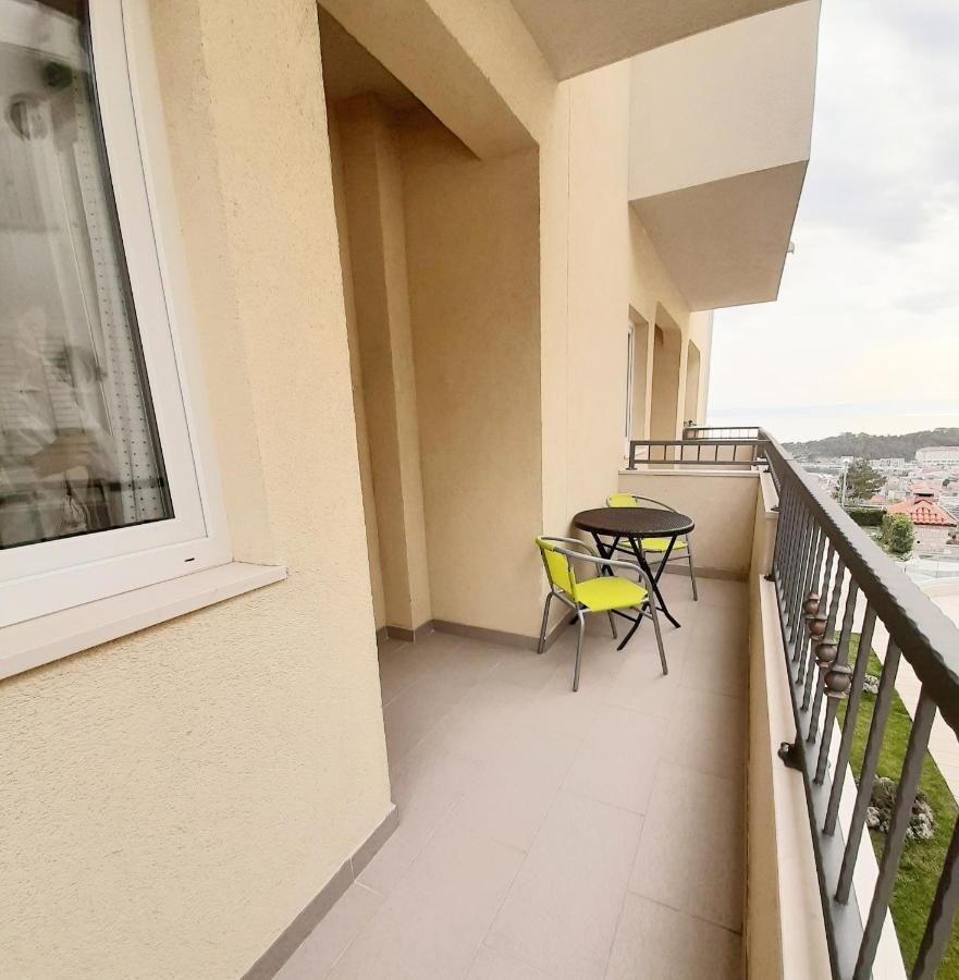Apartments Akmadzic Макарска Екстериор снимка